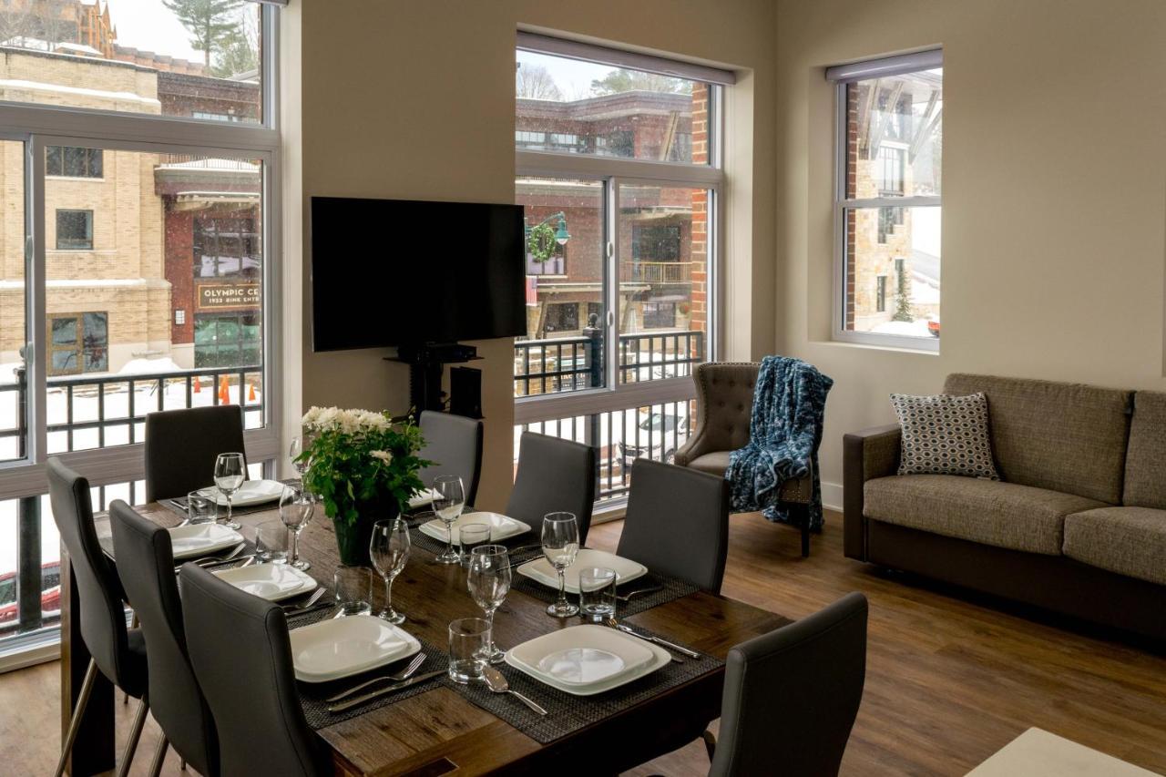 Lake Placid Inn: Main Street Extérieur photo